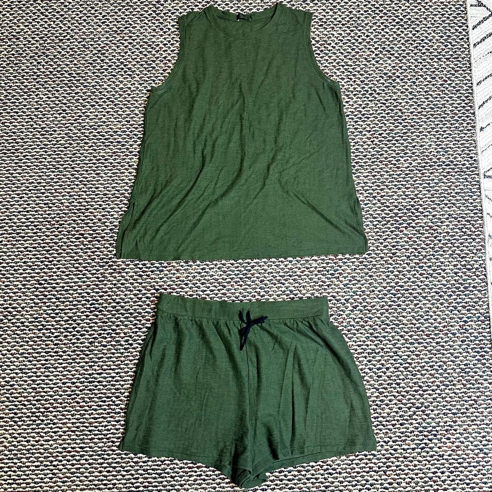 nuuds 2-Piece Set Olive Green Tank and Shorts Sz XL Daily Loungewear Tight Knit